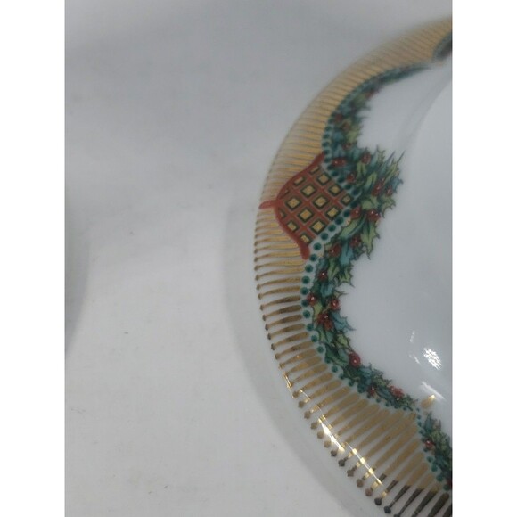 Vintage Royal Copenhagen Christmas Joy Candlesticks 503 Holly Garland Gold Trim - Picture 16 of 16